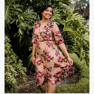 ( Unlabeled)Floral Print 1/2 Sleeve Wrap Midi